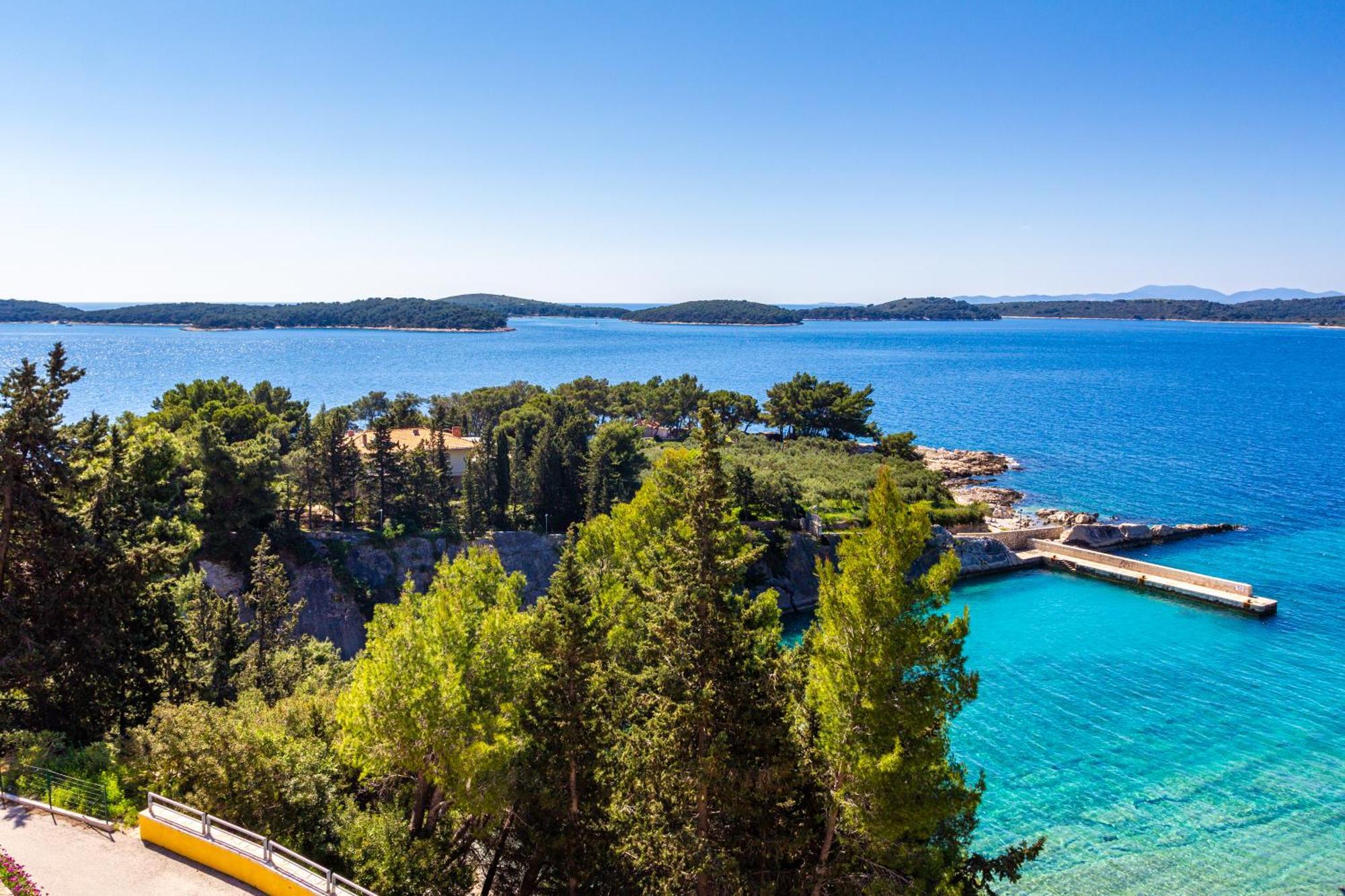 Blue Bay Residence Хвар Екстериор снимка