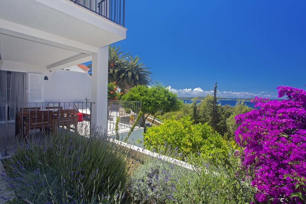 Blue Bay Residence Хвар Екстериор снимка